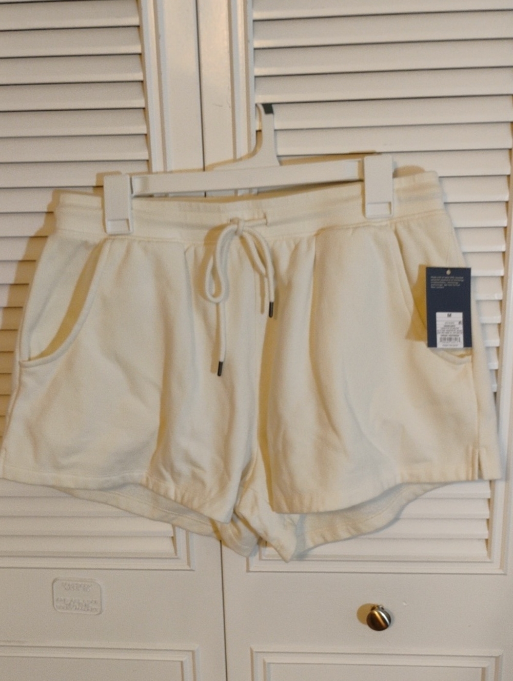 Universal Thread Cream Drawstring Athletic Lounge Shorts